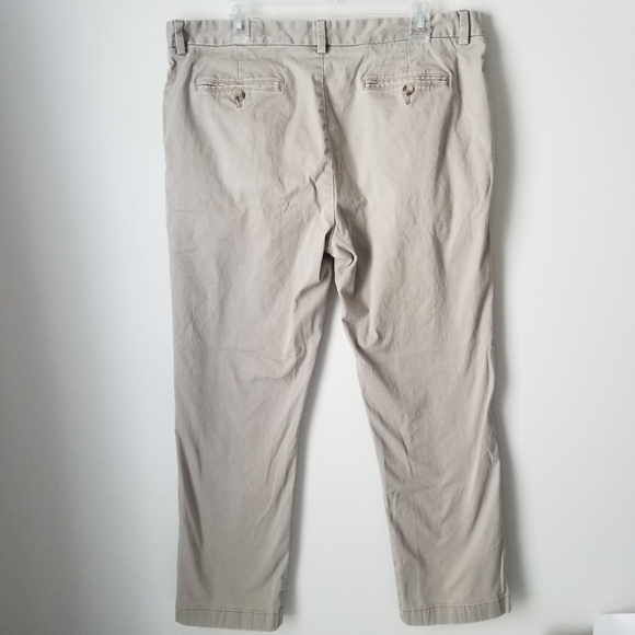 Vineyard Vines Khaki Breaker Pants Size 38 x 30 - Picture 7 of 9